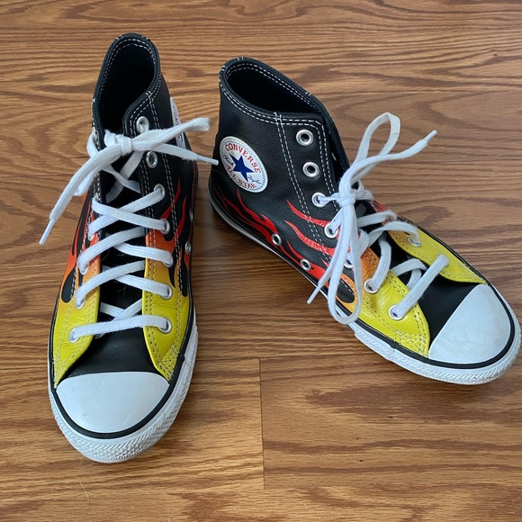 Converse Shoes Converse Leather Flame Hightop Junior Size 2 Poshmark
